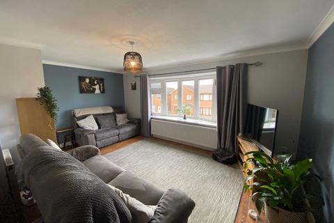 19 Armdale Rise, Oldham, OL4 2SR