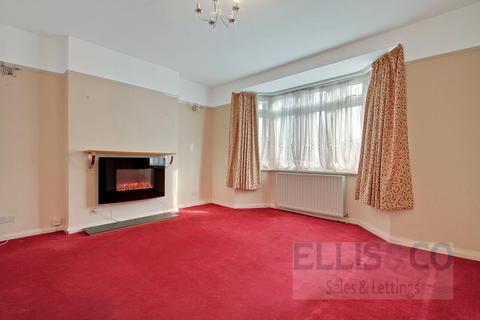 2 bedroom bungalow for sale, Eastmead Avenue, Greenford, UB6