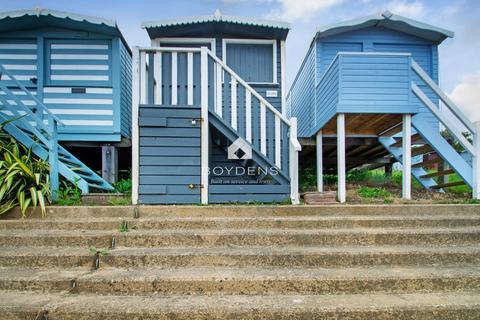 Chalet for sale, Connaught Avenue, Frinton-On-Sea CO13