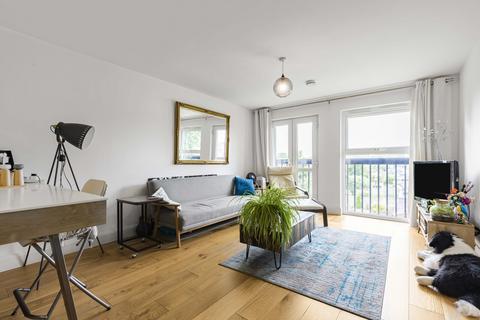 1 bedroom apartment for sale, Caradon Court 1a, Ellesmere Road, TW1