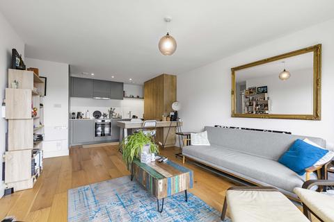 1 bedroom apartment for sale, Caradon Court 1a, Ellesmere Road, TW1