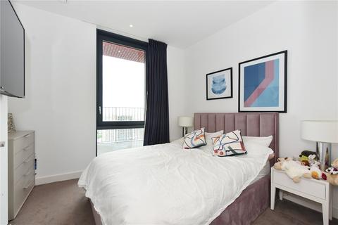 3 bedroom penthouse for sale, Defoe House, 123 City Island Way, Leamouth Peninsula, London, E14