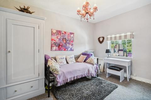 73 Thorney Mill Road, Iver, SL0 9AH