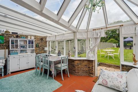 73 Thorney Mill Road, Iver, SL0 9AH
