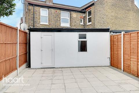 3 bedroom semi-detached house for sale, Northwood Road, THORNTON HEATH