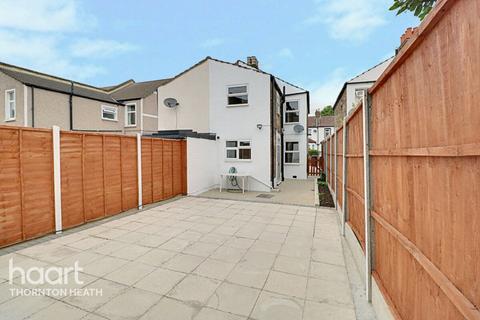 3 bedroom semi-detached house for sale, Northwood Road, THORNTON HEATH