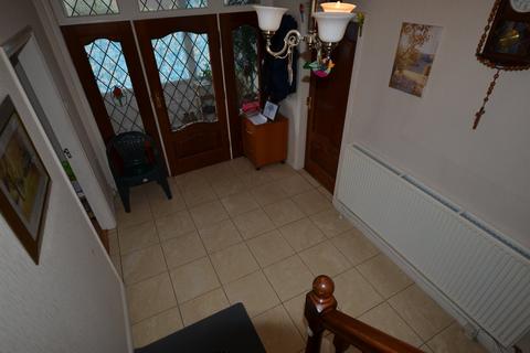 4 bedroom detached house to rent, Thorpe Park Road, Peterborough, PE3