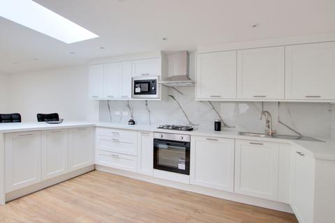 3 bedroom end of terrace house for sale, West Street, Central Croydon