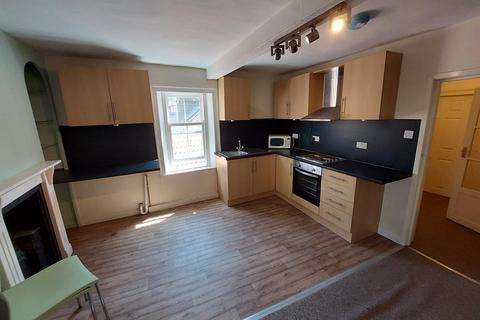 2 bedroom flat to rent, Grape Lane, Whitby YO22