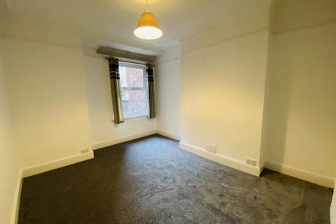 3 bedroom terraced house to rent, Thornfield Road, Heaton Moor, Stockport, Cheshire, SK4