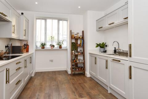 15 Sunningvale Close, Biggin Hill, Westerham, TN16 3BS