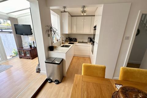 94 Avondale Road, Ipswich, IP3 9JZ
