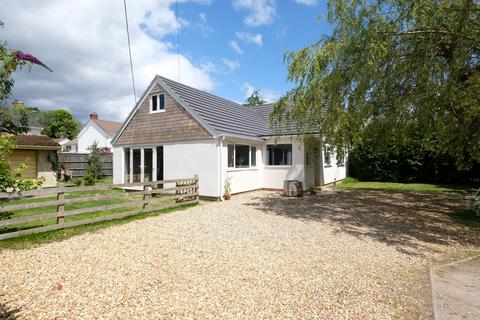 3 bedroom detached bungalow for sale, Forest Front, Hythe SO45