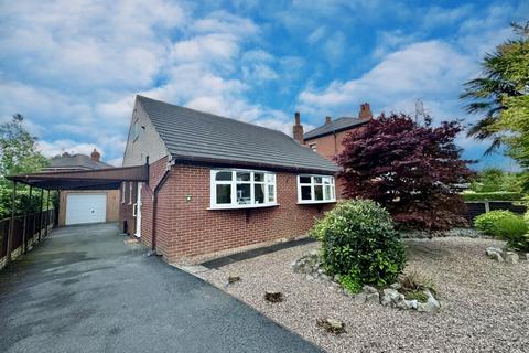 3 bedroom detached house for sale, Lumb Lane, Roberttown, WF15