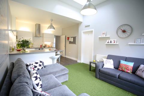 undefined, Studio 8, 44 London Road, Luton, Bedfordshire, LU1 3UQ