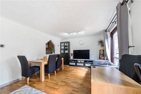 31 Bennett Close, Northwood, HA6 1EP