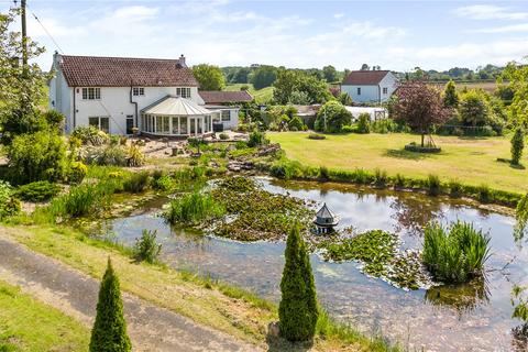 4 bedroom detached house for sale, College Road, Thornton Curtis, DN39