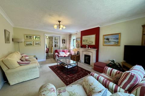 4 bedroom detached house for sale, Sherwood Green, Hailsham, East Sussex, BN27