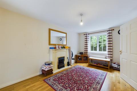 3 bedroom end of terrace house to rent, Garlandstone Walk, Hempstead