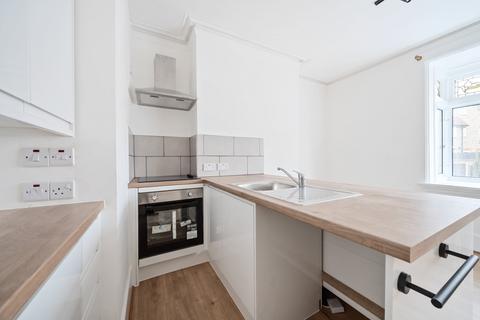 1 bedroom flat to rent, London Road Rochester ME2