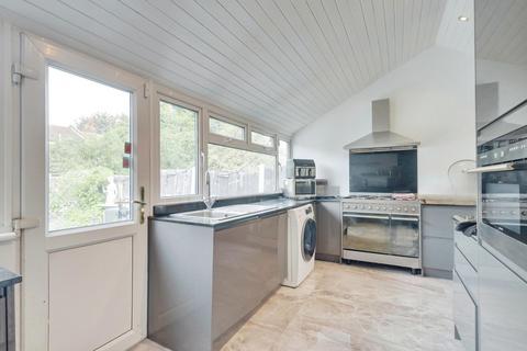 4 bedroom semi-detached house for sale, Macdonald Avenue, Westcliff-on-sea, SS0