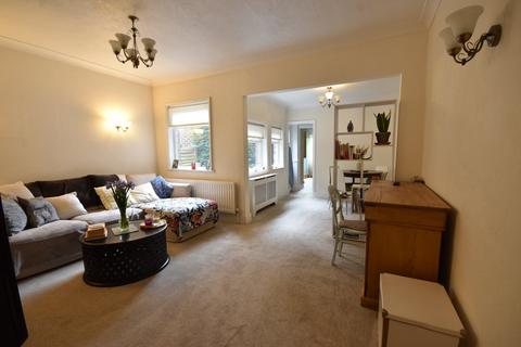 3 bedroom semi-detached house for sale, Horley, Surrey, RH6