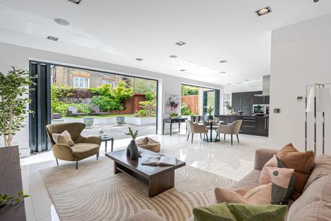 7 bedroom terraced house for sale, Lavender Gardens, London SW11