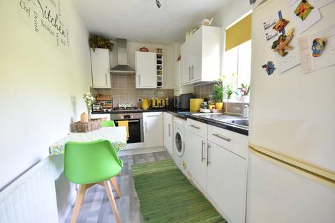 2 bedroom apartment for sale, Smallfield, Surrey, RH6