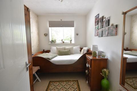 2 bedroom apartment for sale, Smallfield, Surrey, RH6