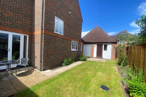 3 bedroom semi-detached house to rent, Victoria Court, Marlow SL7