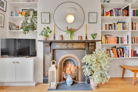 36b Hackford Road, London, SW9 0RF