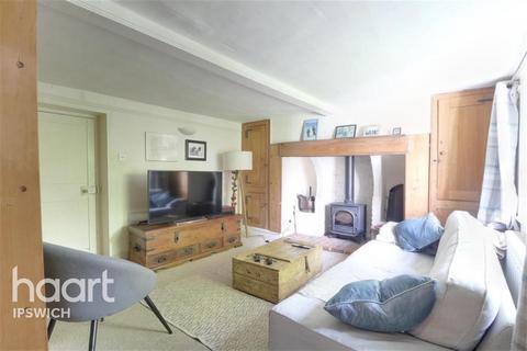 4 bedroom cottage to rent, Holbrook Road, Harkstead