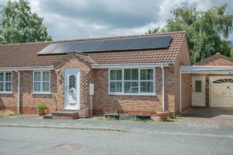 2 bedroom semi-detached bungalow for sale, Keepersgate, Pickering