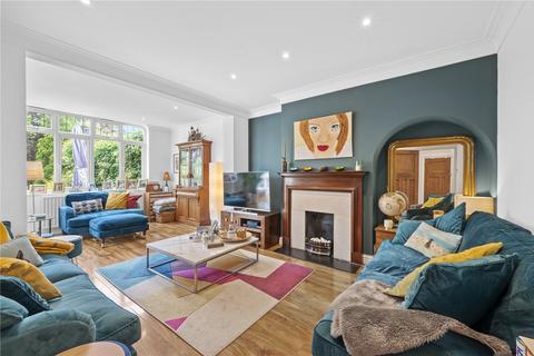 39 Beechcroft Avenue, New Malden, KT3 3EG