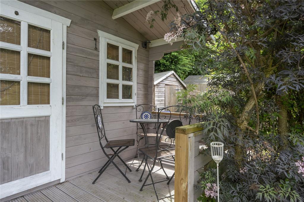 Outhouse Verandah