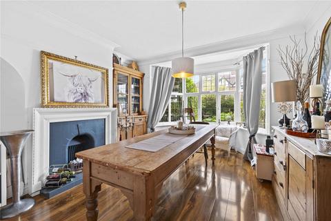 39 Beechcroft Avenue, New Malden, KT3 3EG