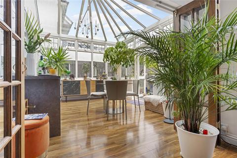 39 Beechcroft Avenue, New Malden, KT3 3EG