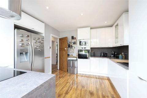 39 Beechcroft Avenue, New Malden, KT3 3EG