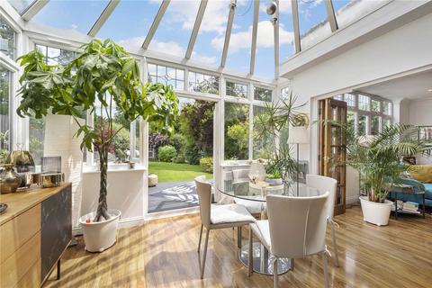 39 Beechcroft Avenue, New Malden, KT3 3EG
