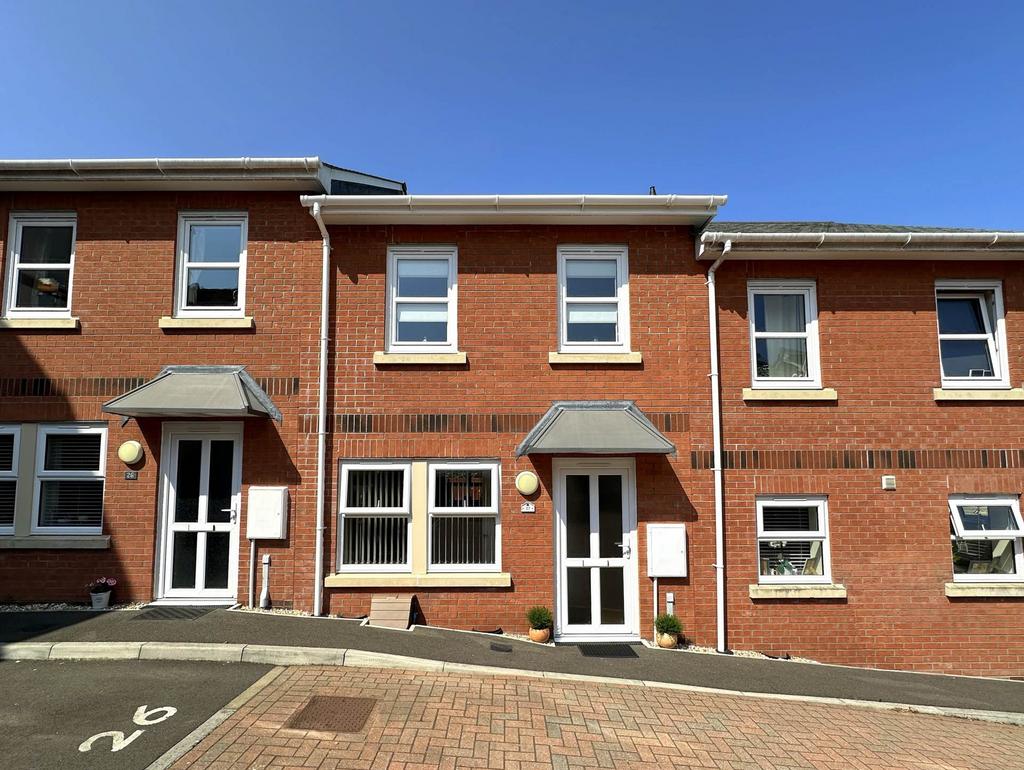 Ackland Close, Bideford 3 bed terraced house for sale £215,000