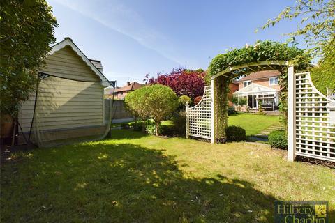 4 bedroom detached house for sale, High Road, Langdon Hills, Essex, SS16