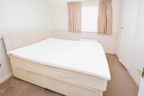 2 bedroom flat for sale, Mallards Reach, Solihull B92