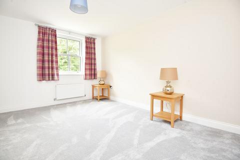 5 bedroom semi-detached house to rent, Poppyfields, Summerbridge, Harrogate