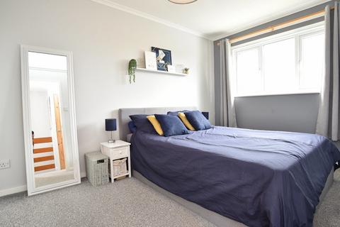 4 Bryony Way, Harrogate, HG3 2UH