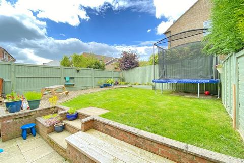 4 Bryony Way, Harrogate, HG3 2UH