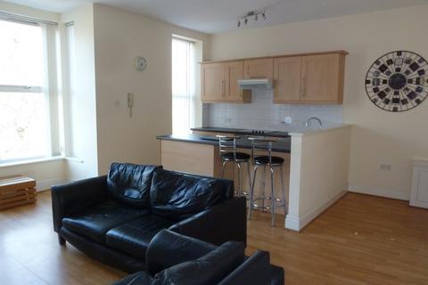 2 bedroom apartment to rent, Mossley Road, Ashton Under Lyne