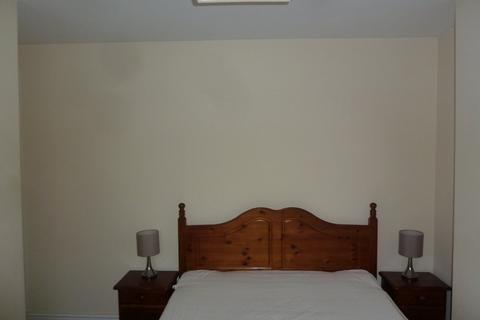 2 bedroom apartment to rent, Mossley Road, Ashton Under Lyne