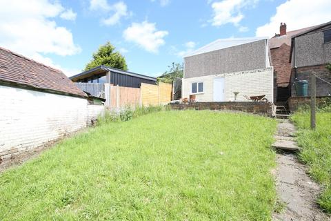 2 bedroom end of terrace house for sale, Victoria Road, Hartshill