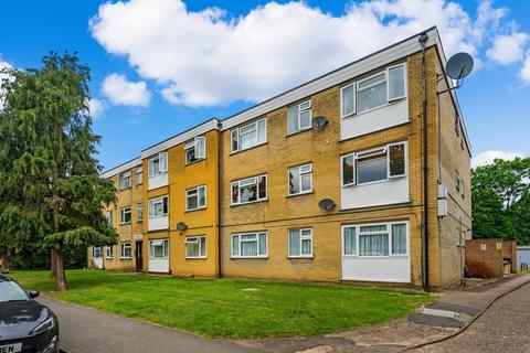 2 bedroom ground floor flat for sale, Ross Road, Wallington