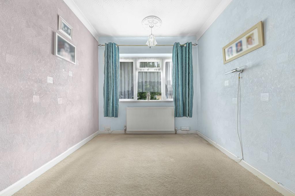 Bedroom 2 (2)